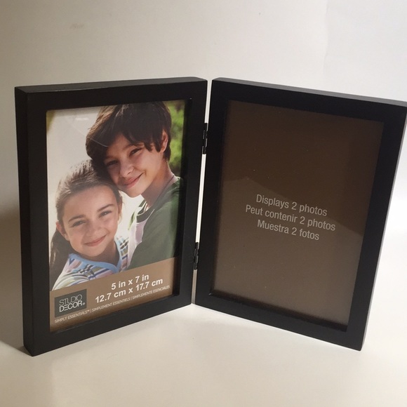 NEW Hinged Picture Frame - Picture 1 of 3